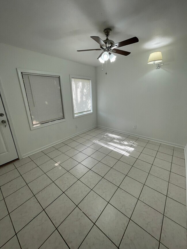 Building Photo - 5005 Georgi Ln