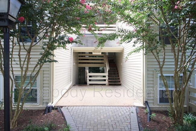 Primary Photo - 2233 Lovedale Ln