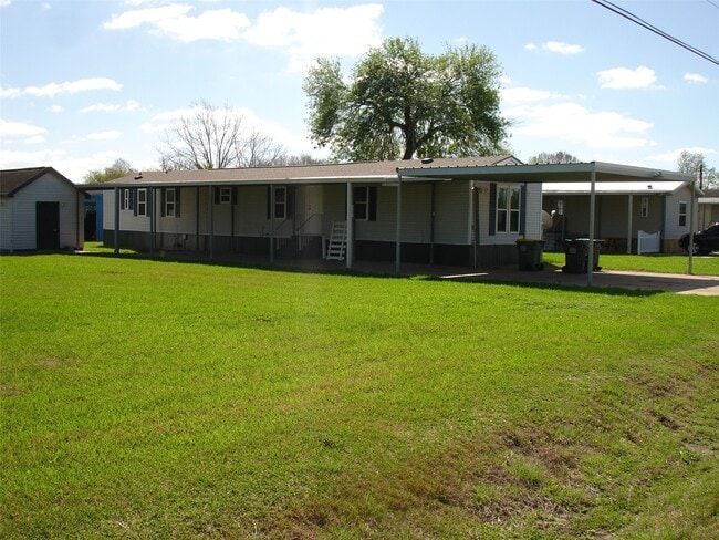 Building Photo - 4201 Wells Dr