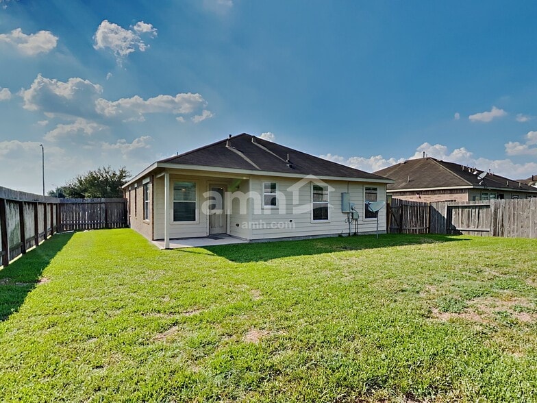 Building Photo - 3947 Hawthorn Glen Ct