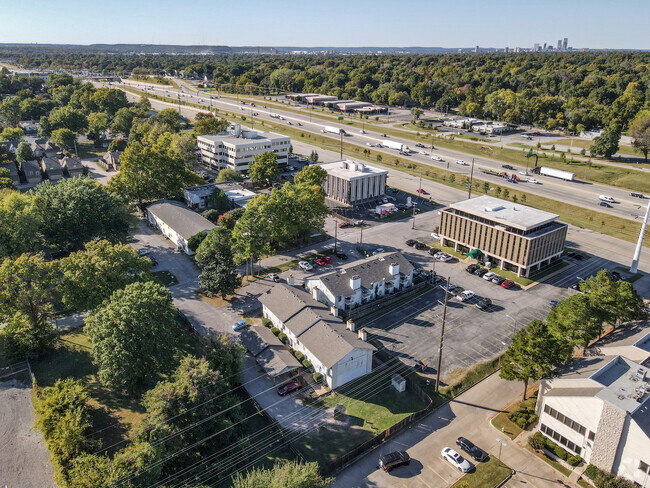 Aerial - Looking Northwest - Woodbine Apartments