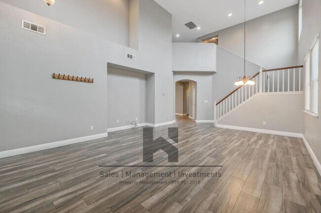 Building Photo - 3169 Brickfield Ave