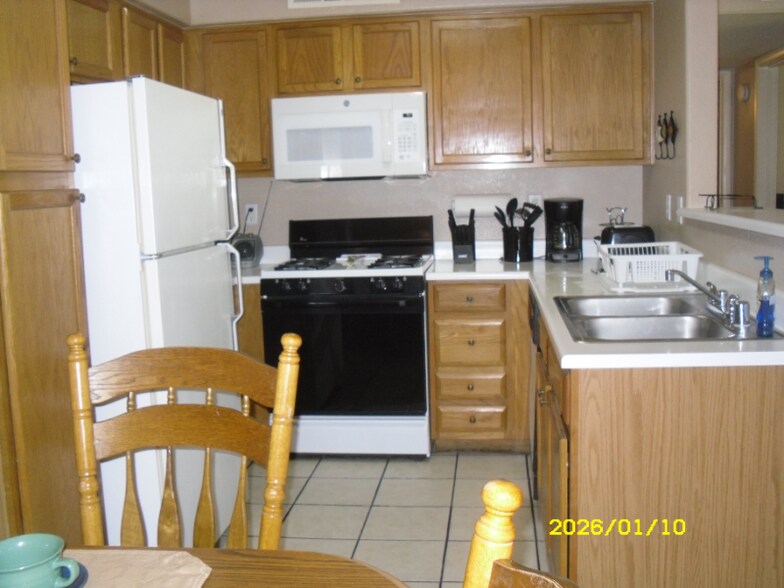 Building Photo - 5140 Mandalay Springs Dr