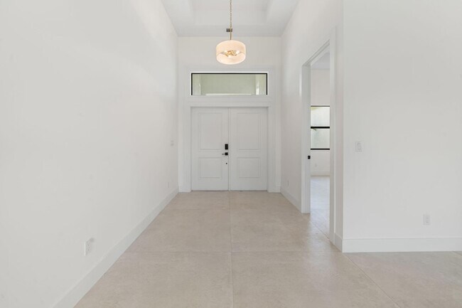 Building Photo - 632 SE Seahouse Dr