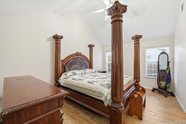 Building Photo - 1150 Green Hill Dr