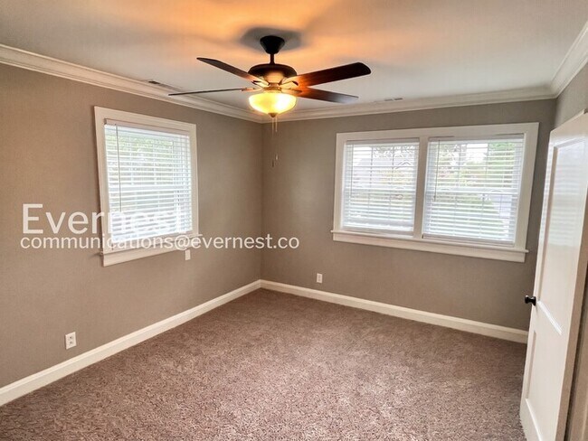 Building Photo - 109 Mayfair Rd