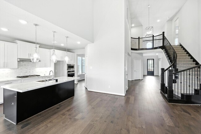 Building Photo - 1610 Rosedale Dr