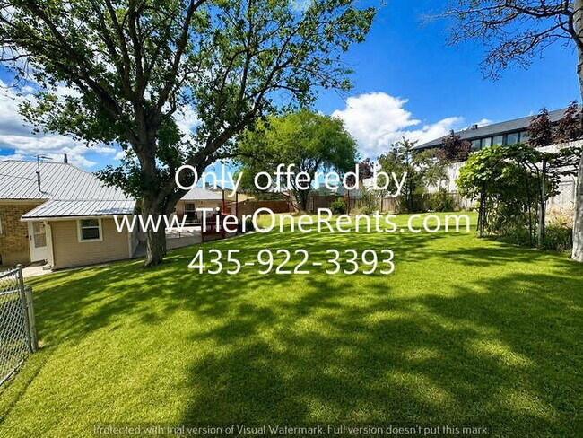 Building Photo - This property offers a NO DEPOSIT option available for qualified renters!