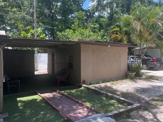 Building Photo - 4100 N 32nd Ct