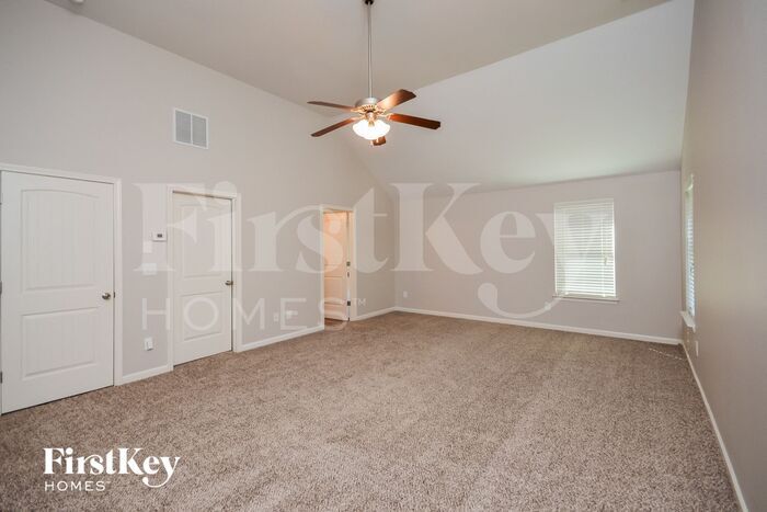 Building Photo - 9180 Gallitin Dr SW