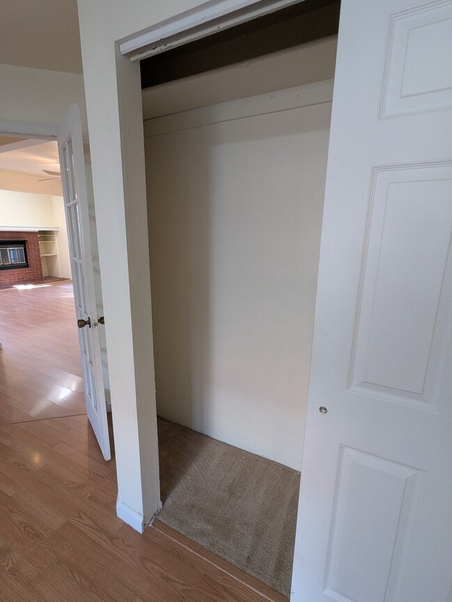 Building Photo - 3531 Windmill Dr