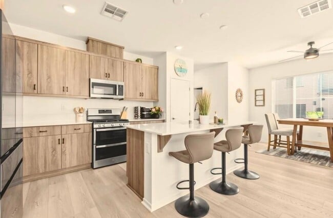 Building Photo - 359 Sweet Pl