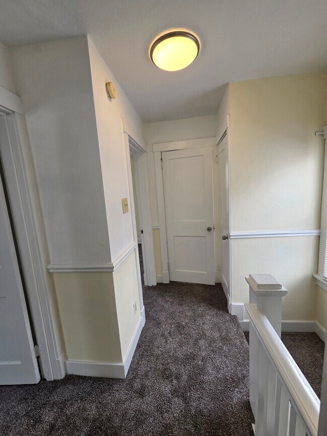 Building Photo - 2940 Brevard Ave