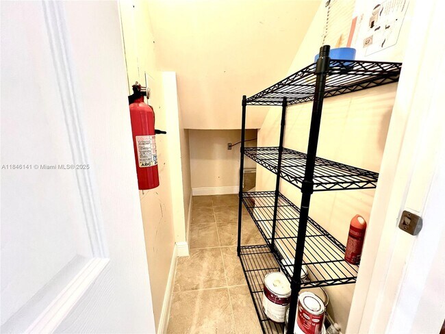 Building Photo - 182 Charter Way