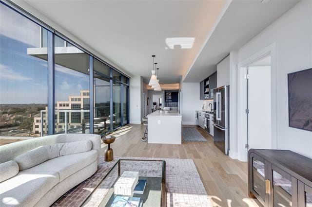 Building Photo - 8119 Douglas Ave