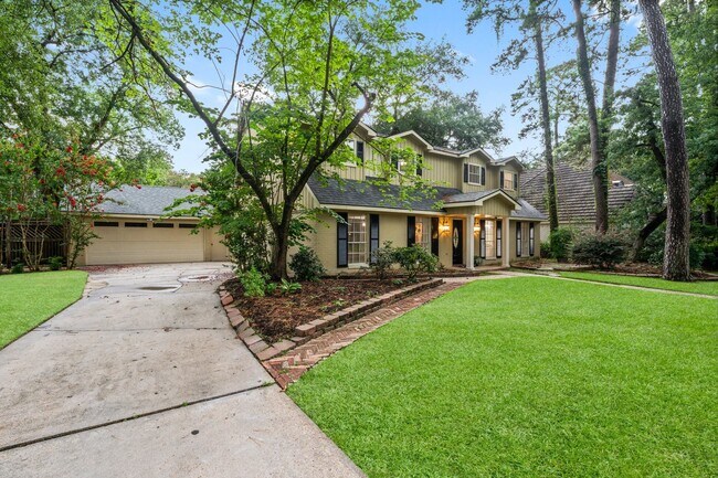 Building Photo - 16815 Memorial Oaks Ln