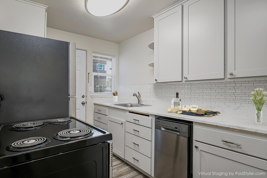 Building Photo - Hawthorne Court Apartments