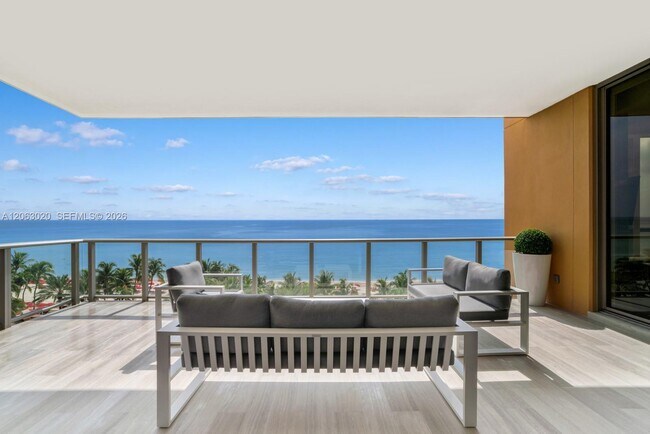 Building Photo - 17749 Collins Ave