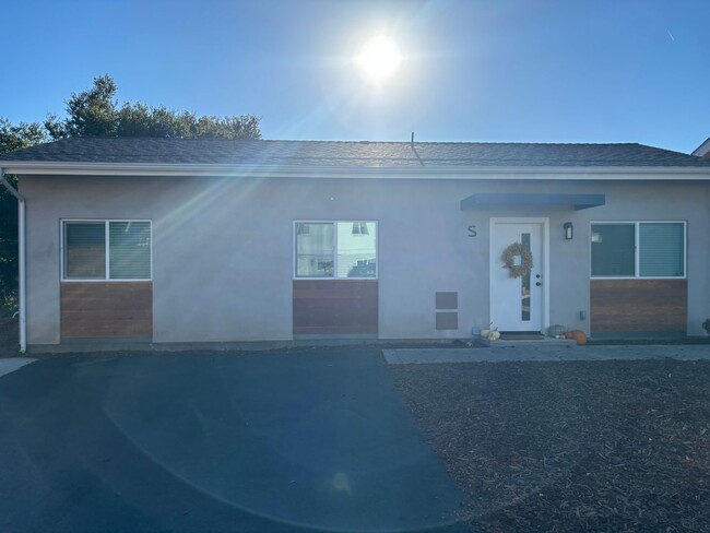 Building Photo - Newly Constructed 2 Bedroom / 2 Bath - Clo...