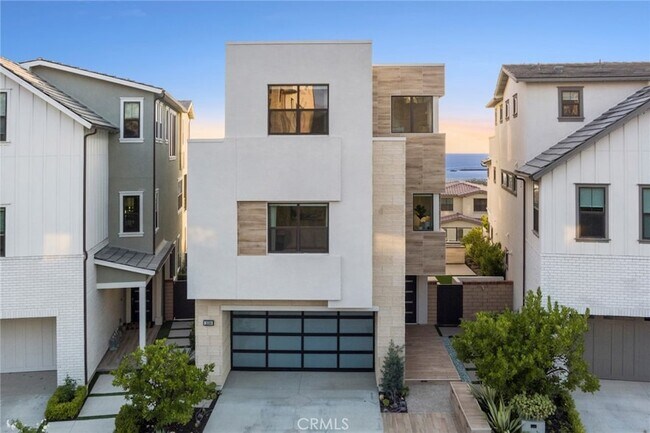 Building Photo - 26304 Paseo Horizonte
