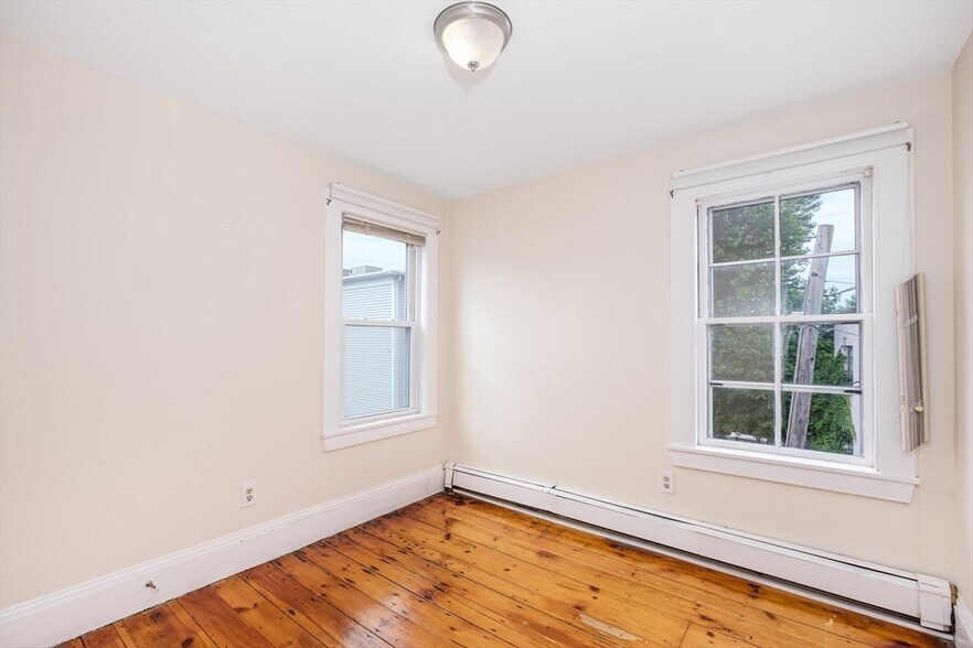 Building Photo - 14 Kilby St