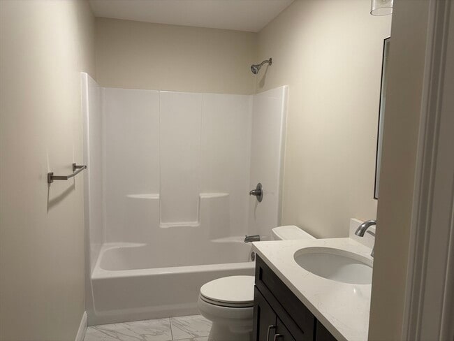 Building Photo - 32 Kodiak Ln
