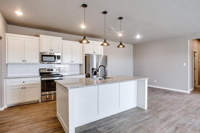 Building Photo - Like-New Construction 3/2/2 in Shallowater!
