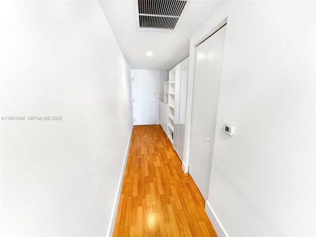 Building Photo - 185 SW 7th St