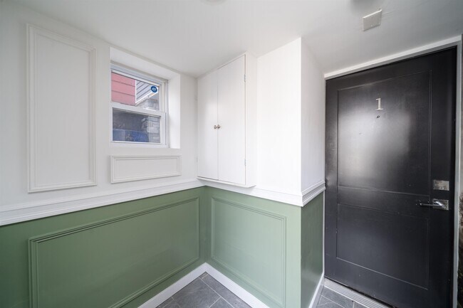 Building Photo - 201 Zabriskie St