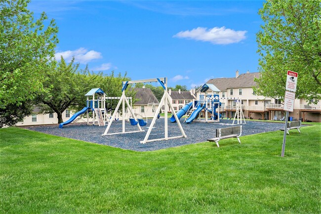Building Photo - Beautiful 3 Bedroom Home