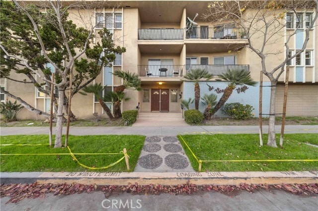 Building Photo - 211 E California Ave