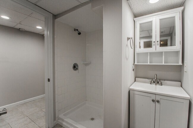 Building Photo - 2242 Zumbehl Rd