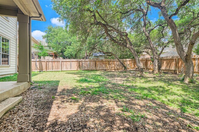 Building Photo - Over 3300 Square Feet