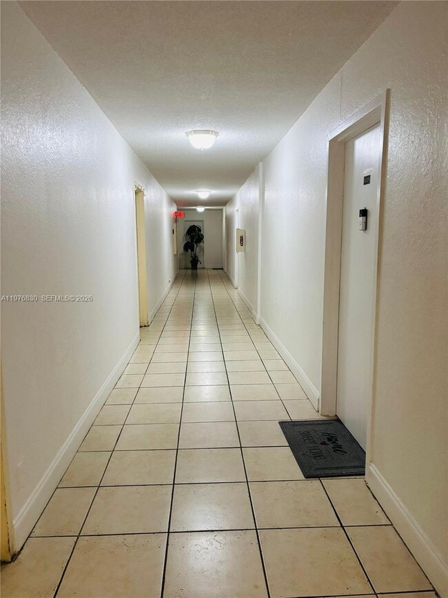 Building Photo - 9143 SW 77th Ave