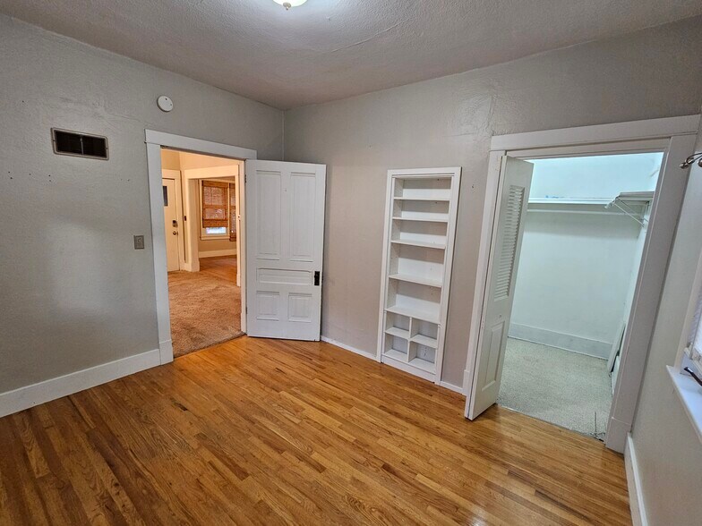 Building Photo - 1712 Ivy Pl