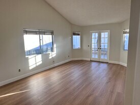 Building Photo - 14156 Oro Grande St