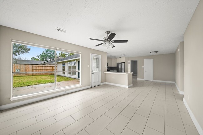 Building Photo - 7010 Pembrough Ln