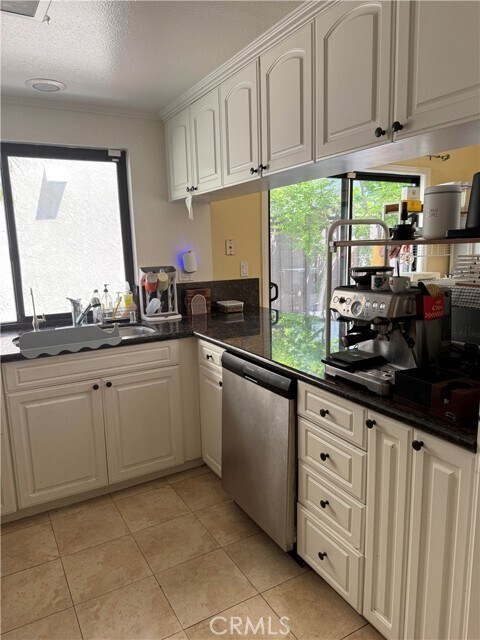 Building Photo - 5 Fasano