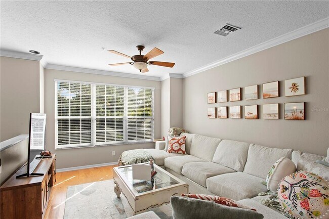 Building Photo - 3023 Pointeview Dr