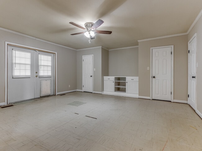 Building Photo - 2609 Mickey Rd