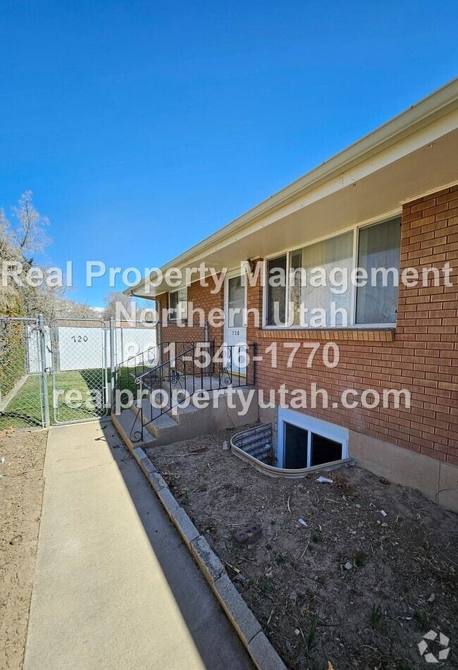 Building Photo - 3 Bedroom 2 Bath Ogden Duplex Coming Soon!