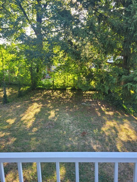 Yard - 14 Liberty St
