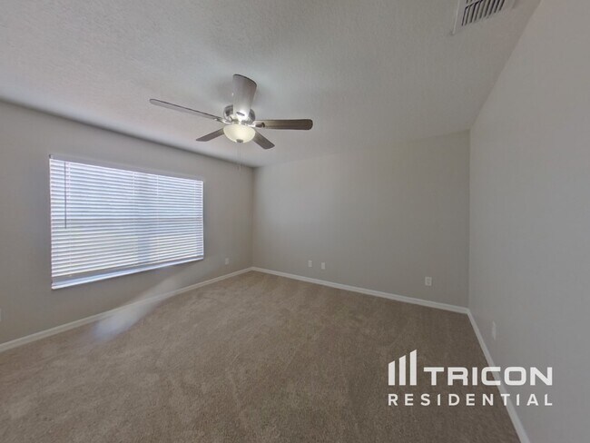 Building Photo - 2036 Portcastle Cir