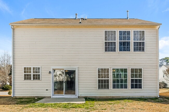 Building Photo - 225 Honeywell Way