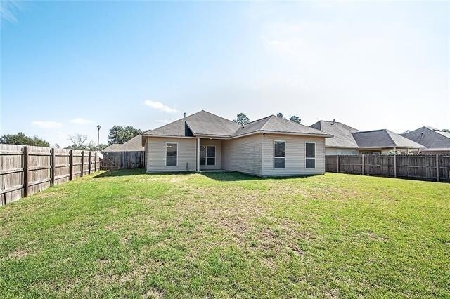 Building Photo - 380 Mansfield Dr