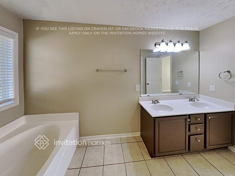 Building Photo - 472 Shoal Cir