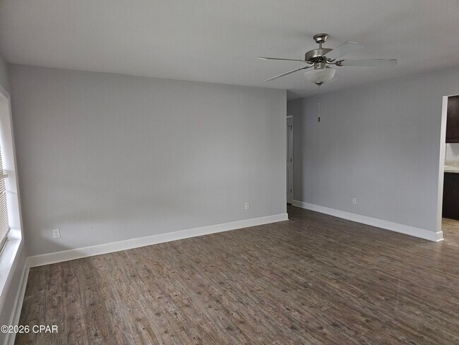 Building Photo - 5701 Lilly St