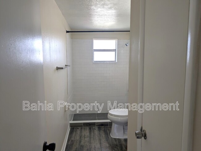 Building Photo - 8942 Temple Terrace Hwy