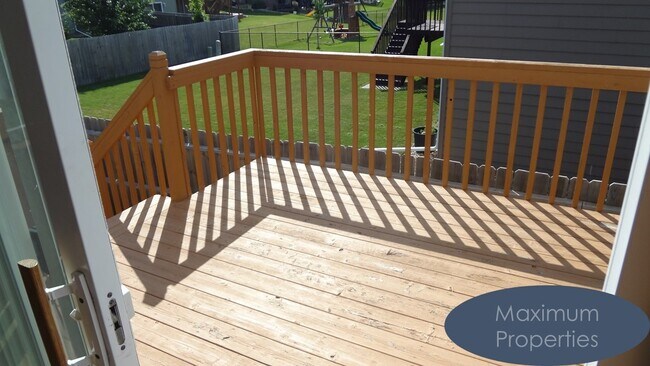 Building Photo - 5513 W Oakcrest Dr