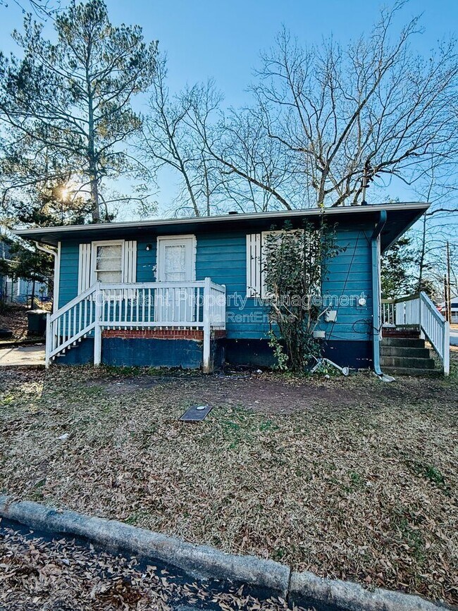 Building Photo - 202 Realty St